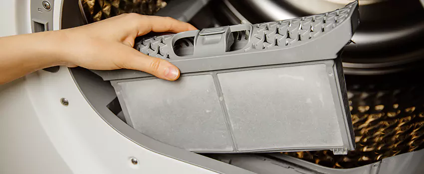 Signs Of A Clogged Dryer Lint Trap in Massapequa Park, New York